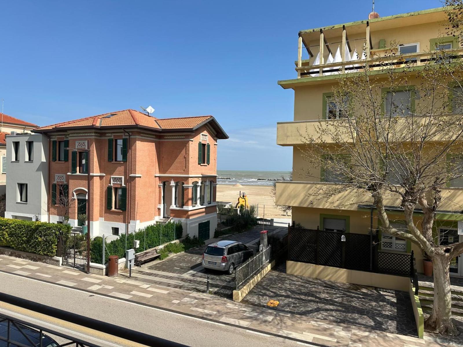Beach House Holiday Apartments Rímini Exterior foto